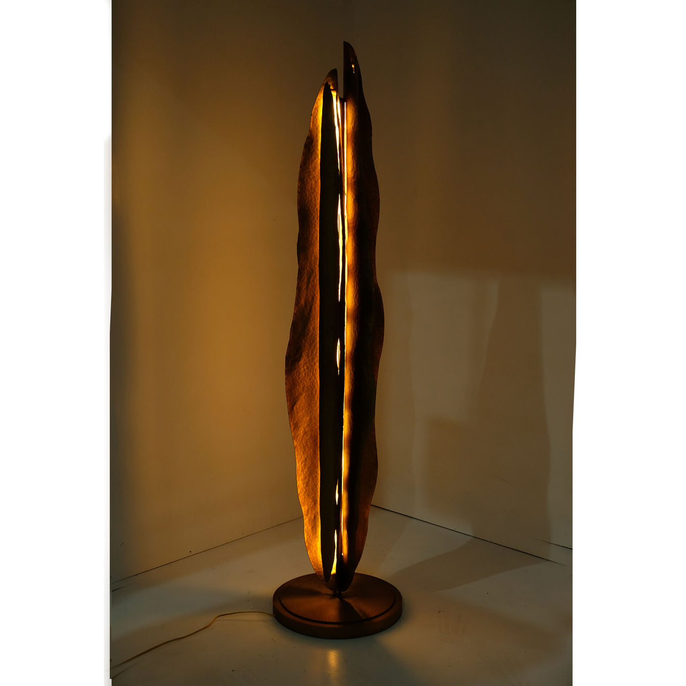 Folia LED Floor Lamp