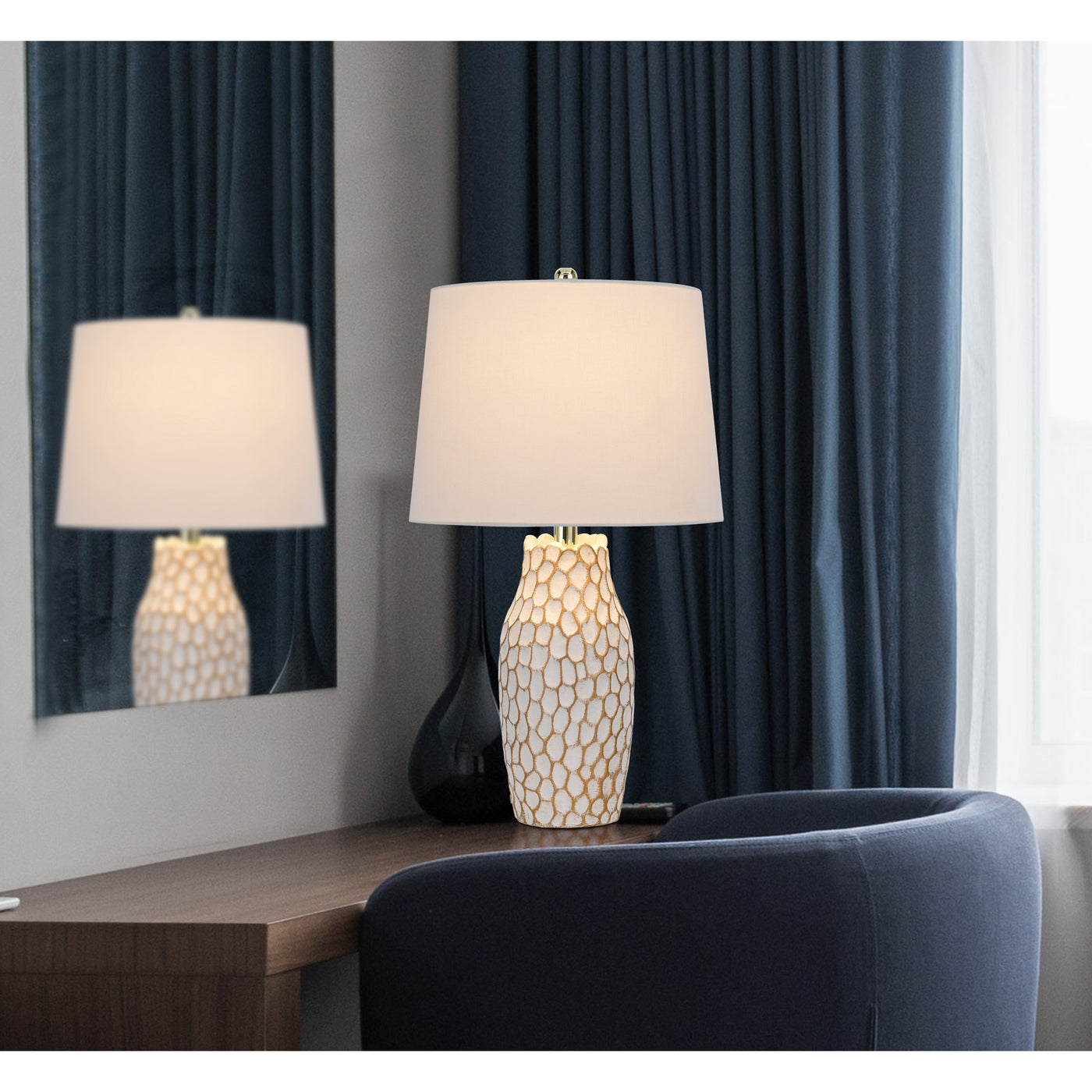 100W ELMIRA CERAMIC TABLE LAMP. PRICED AND SOLD AS PAIRS