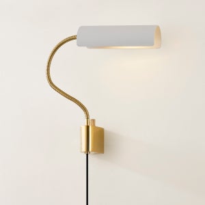 Cassandra Plug-In Sconce