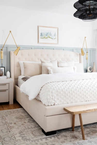 Lorne Plug-in Sconce