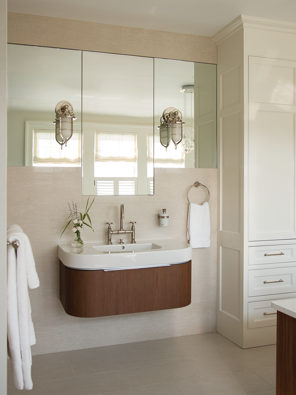 New Canaan Bath and Vanity