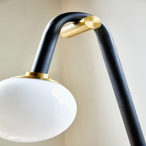 Whit Floor Lamp